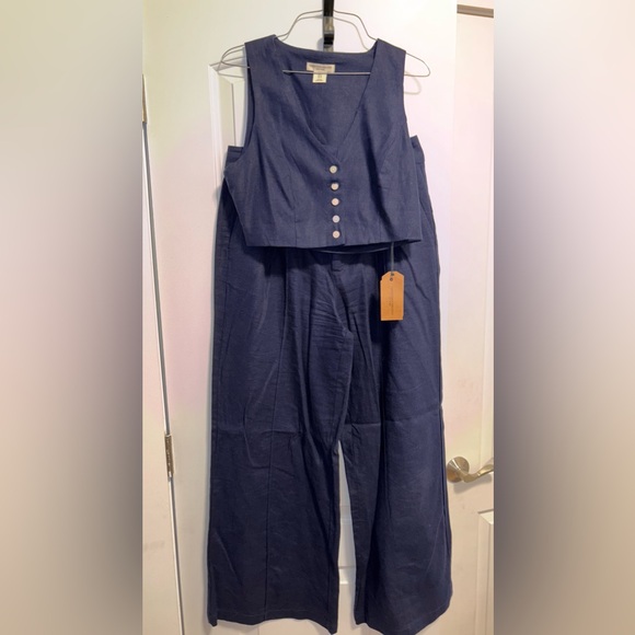 💙🦋NWT- Christian Siriano Wide Leg Linen Pants and Vest Set Navy Blue - Size 8 - Picture 2 of 8